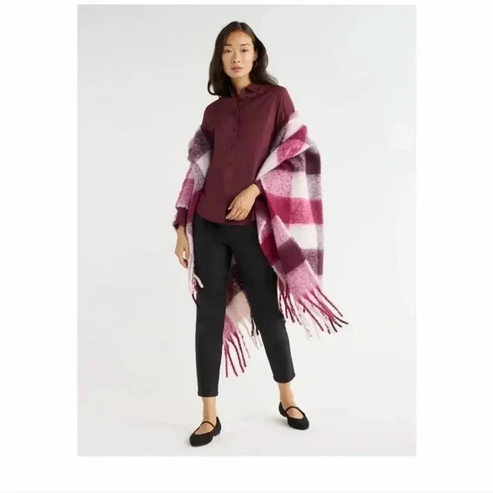 Plaid Pink and White Fringe Shawl